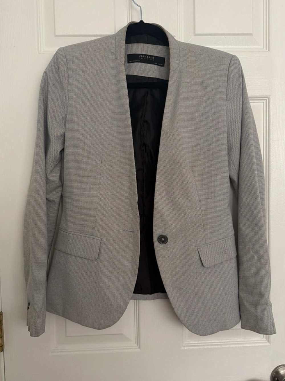 Zara Light Gray Single-Button Open-Lapel Blazer